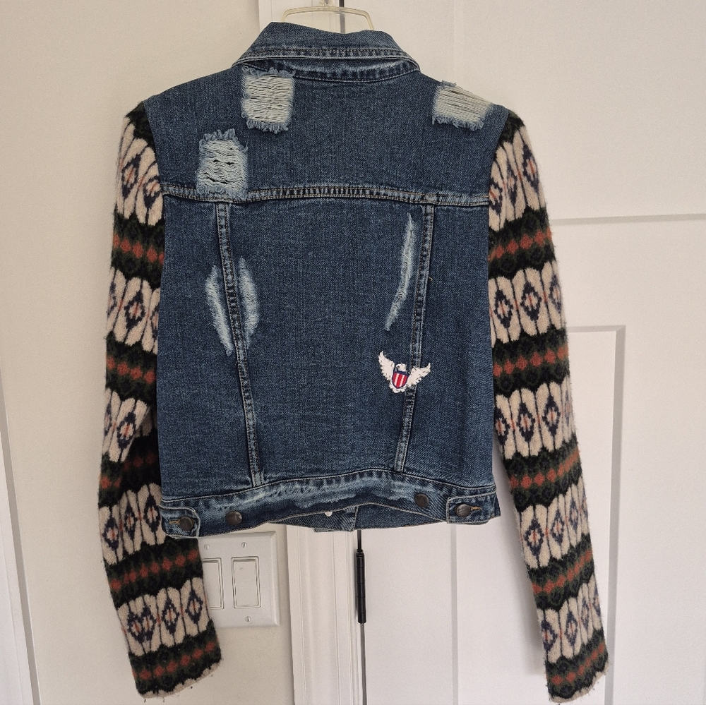 Free People Denim Jacket Cypress Aztec Wool Long Sleeve Distressed BOHO Size M - Picture 8 of 16